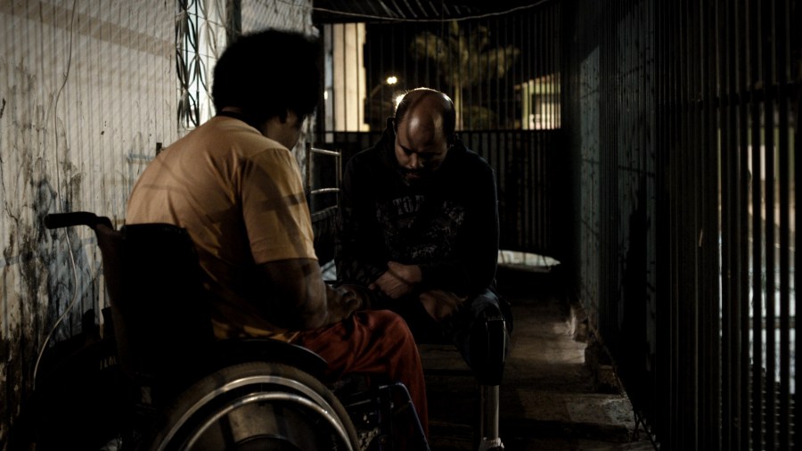 branco_sai-_preto_fica